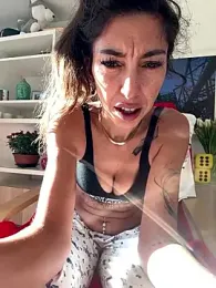 Amani_thewolf webcam model stream image