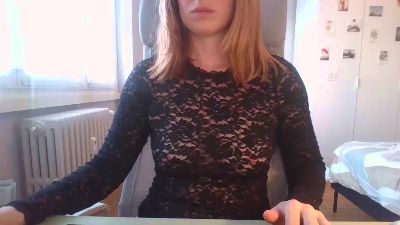 DameRouge webcam model stream image