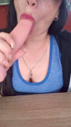 hotcurvi1 webcam model stream image