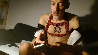 toniynano webcam model stream image
