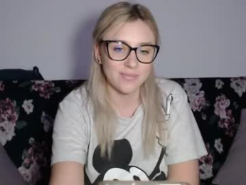 dalyana22 webcam model stream image