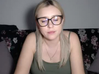 dalyana22 webcam model stream image