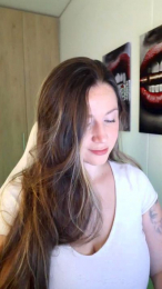 BruunaLove_ webcam model stream image
