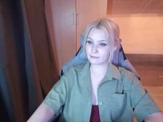 rosellemanila webcam camsoda model stream image