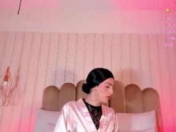 nickiwestt___ webcam model stream image
