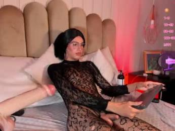 nickiwestt___ webcam model stream image