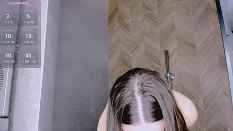 BondGirll webcam model stream image