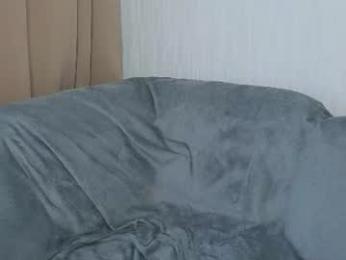 pupsenish webcam model stream image
