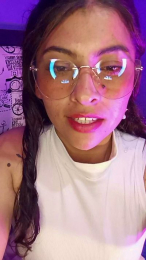 Fox_roxxan webcam model stream image