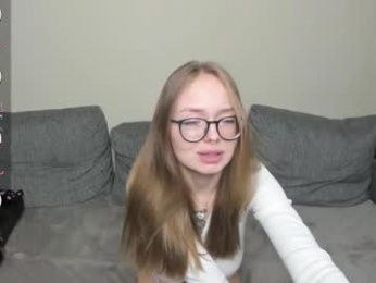 shy_suchka webcam model stream image