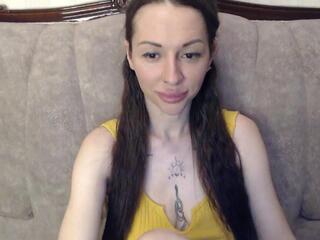 Lyala Moon webcam flirt4free model stream image