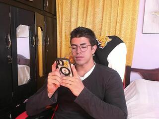 Alastor Grey webcam model stream image