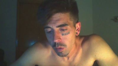 Priapos737 webcam cam4 model stream image