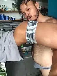 Yummyyeta webcam model stream image