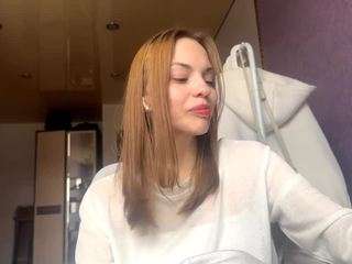 karlynmullinex webcam model stream image
