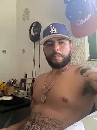 dickman10 webcam model stream image