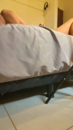 LatinasPair webcam model stream image