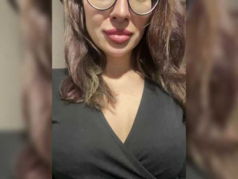Azilanomi webcam bongacams model stream image