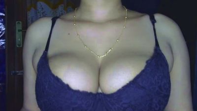 NusratMimi webcam model stream image