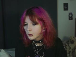 Keeley Fairbrother webcam model stream image