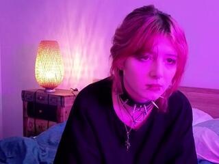 Keeley Fairbrother webcam model stream image