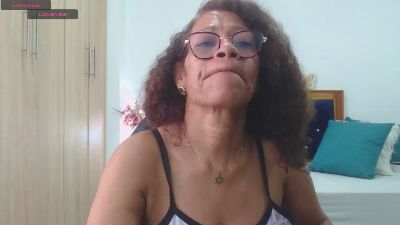 BustyXMilf webcam model stream image