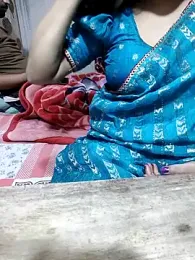 Village_aunty12 webcam model stream image