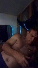 UntouchableLove webcam cam4 model stream image