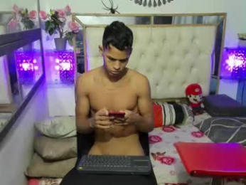 tiam_criss webcam model stream image