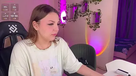 RobertAndLinela webcam model stream image