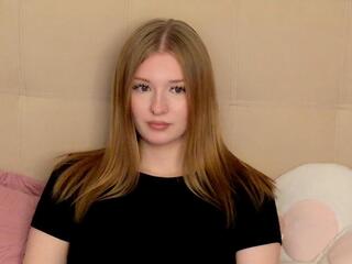 Sophia Salton webcam model stream image