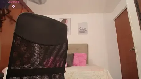 Miley_Baker webcam stripchat model stream image