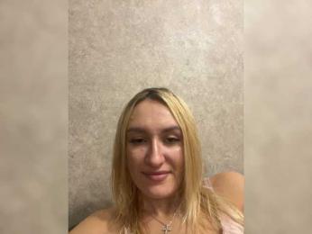 44enji webcam model stream image