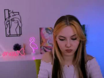 luna_tin webcam model stream image