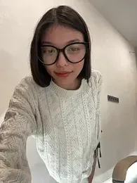 DesiredHoney webcam model stream image