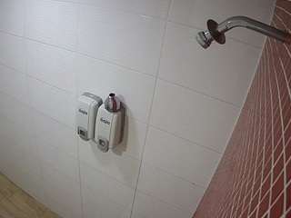 voyeurcam-jb-shower-11 webcam model stream image