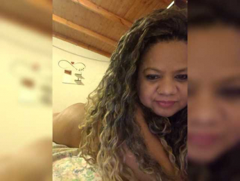 Carlabrasil webcam bongacams model stream image