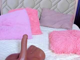 miaafarrel webcam model stream image