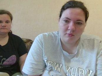HollyXEva webcam model stream image