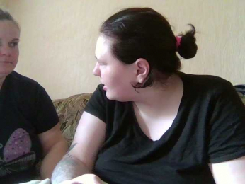 HollyXEva webcam model stream image