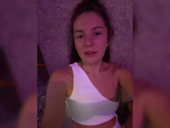 HelgaLeo webcam model stream image