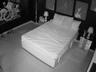 voyeurcam-casa-salsa-bedroom-13 webcam model stream image
