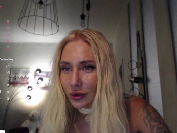 Tvoyasamka77 webcam model stream image