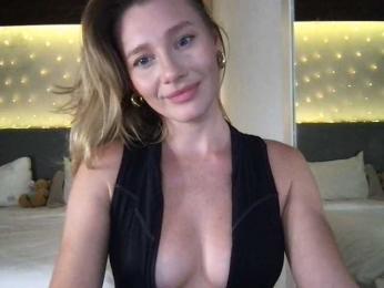 StellaMuse webcam model stream image