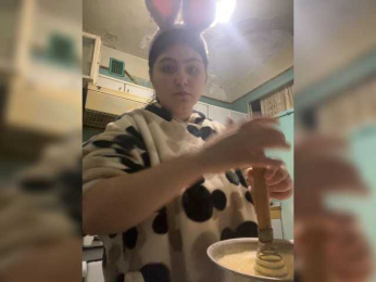 NanaDaizy webcam model stream image