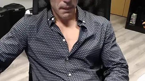 latinoo23bom webcam stripchat model stream image