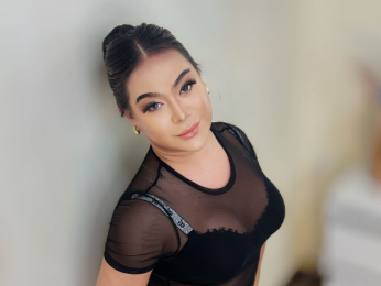 LetiziaGrande webcam model stream image