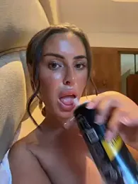 selena_xxx webcam Stripchat model stream image