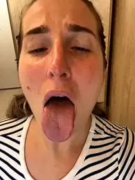 Thescorpionfr_ webcam model stream image