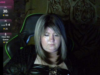 SanLuna webcam bongacams model stream image